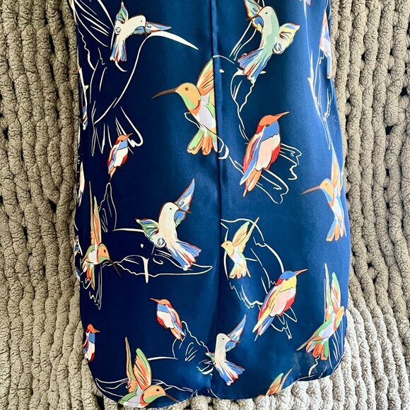 Navy Hummingbird Print Sleeveless Blouse Size M - Picture 6 of 11